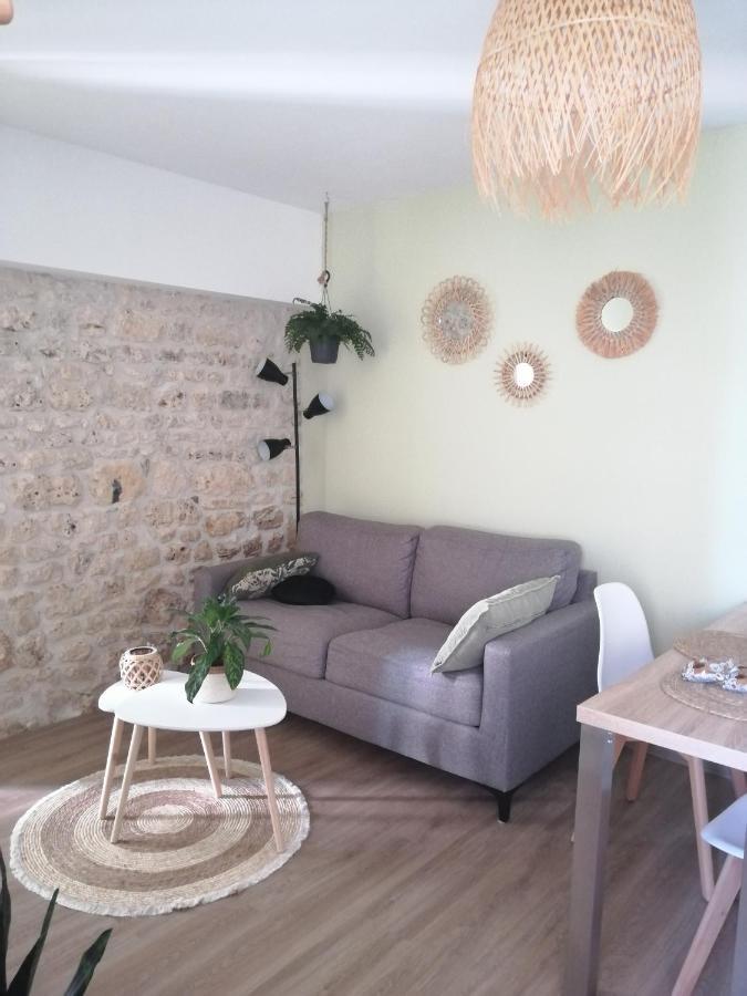 Gite Dans Une Ambiance Vegetale Avec Spa Privatif Jazennes Luaran gambar